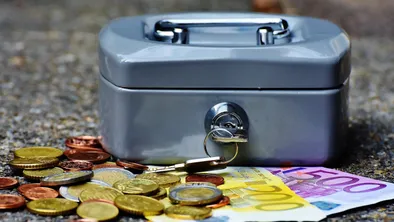 Мошенницу экстрадировали из Греции: ей грозит до 10 лет тюрьмы