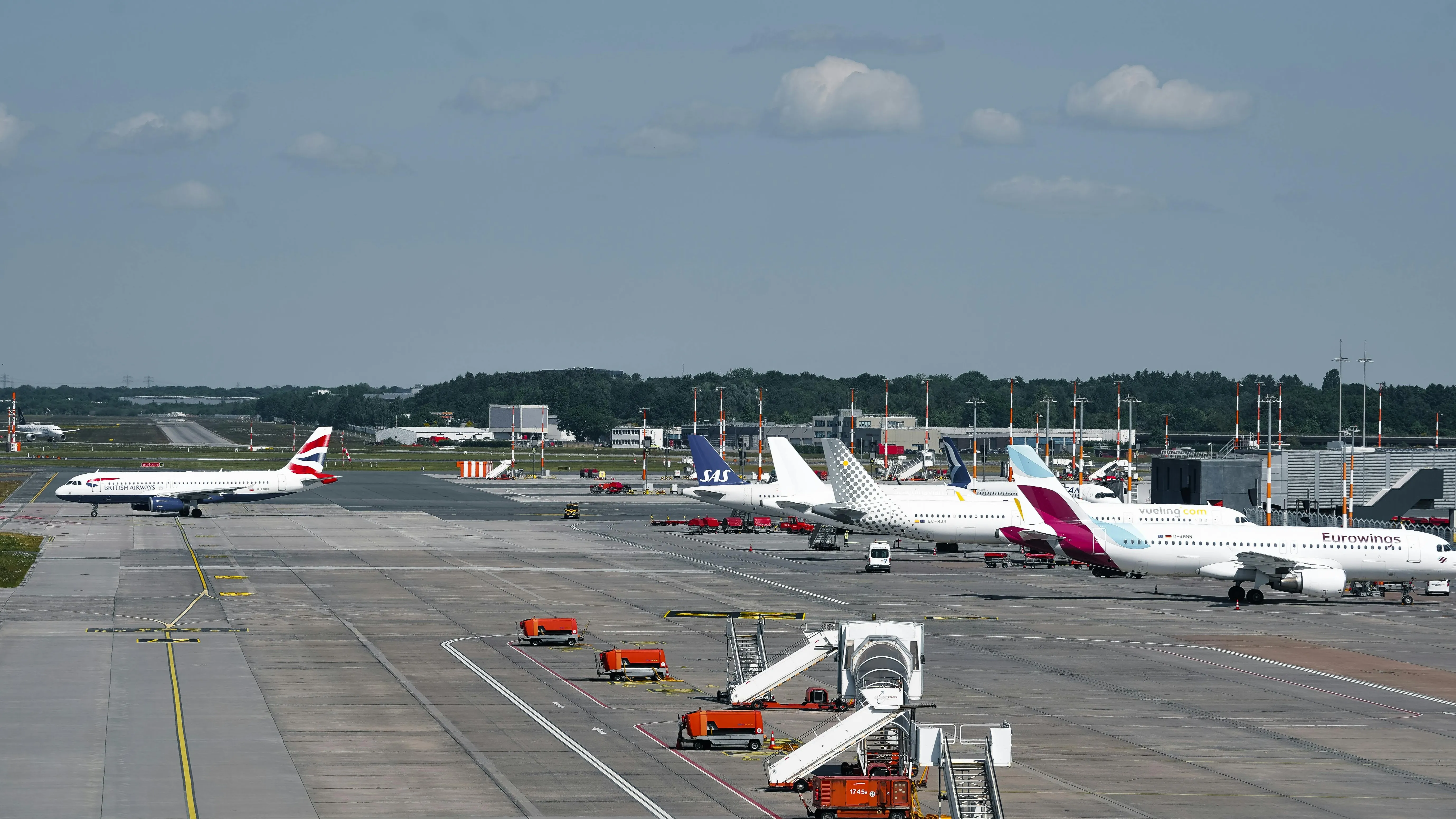 АЗРК оштрафовало аэропорт в Усть-Каменогорске фото на taspanews.kz от 29 апреля 2026 11:28