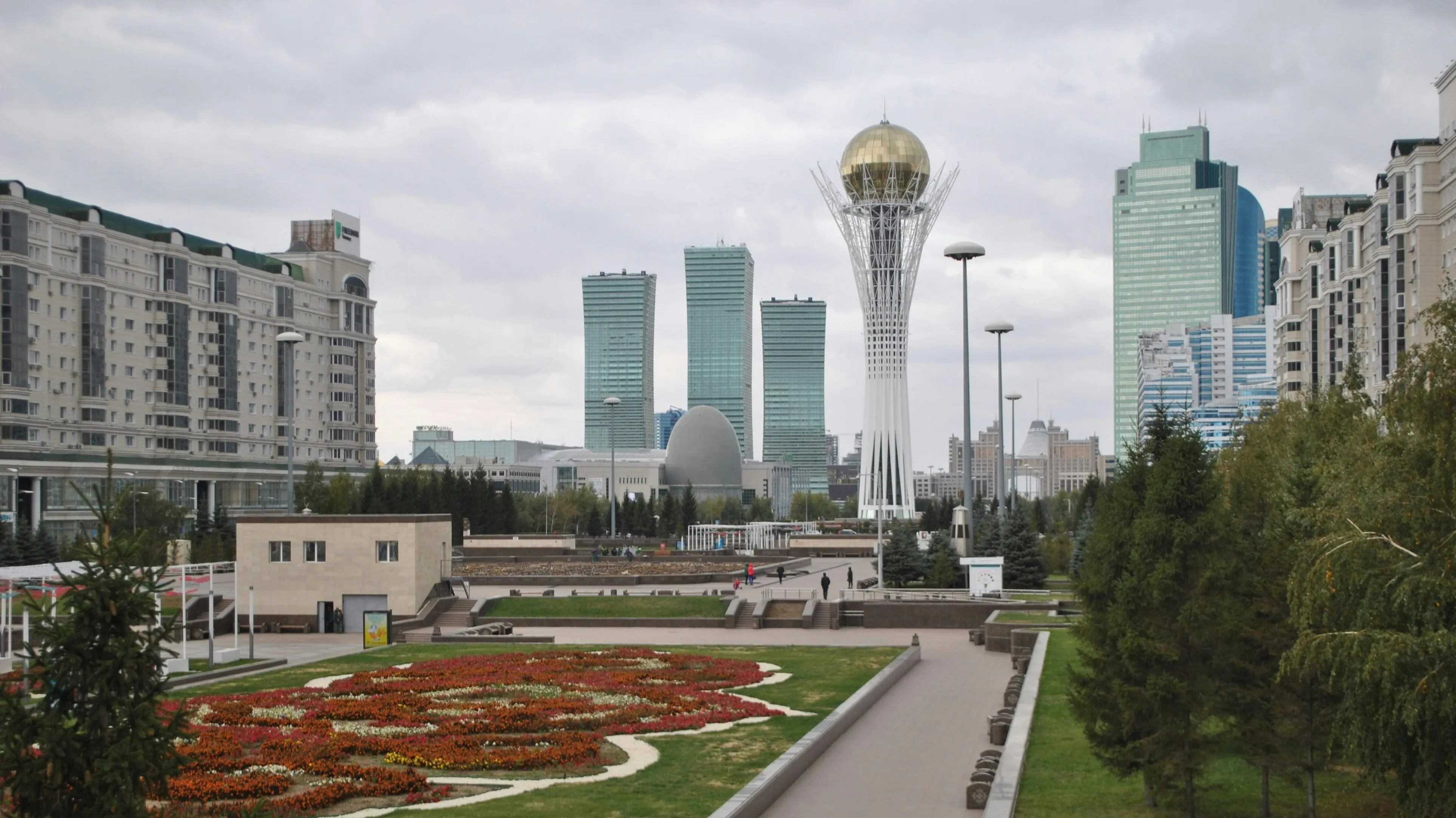 В Астану прилетел глава МИД РФ Сергей Лавров фото на taspanews.kz от 30 апреля 2026 11:10