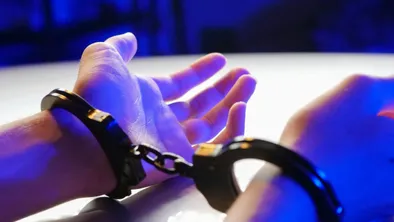 В Алматы мужчину наказали за навязчивое поведение