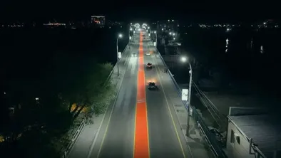 В Семее сделали мост безопаснее для ночного движения