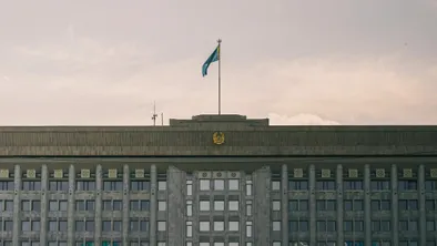Некоторые депутаты попали под критику Токаева