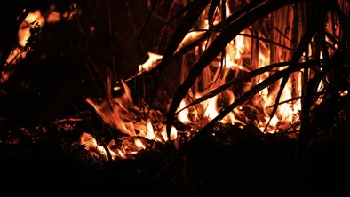 Серьезный пожар потушили в игровом парке Атырау