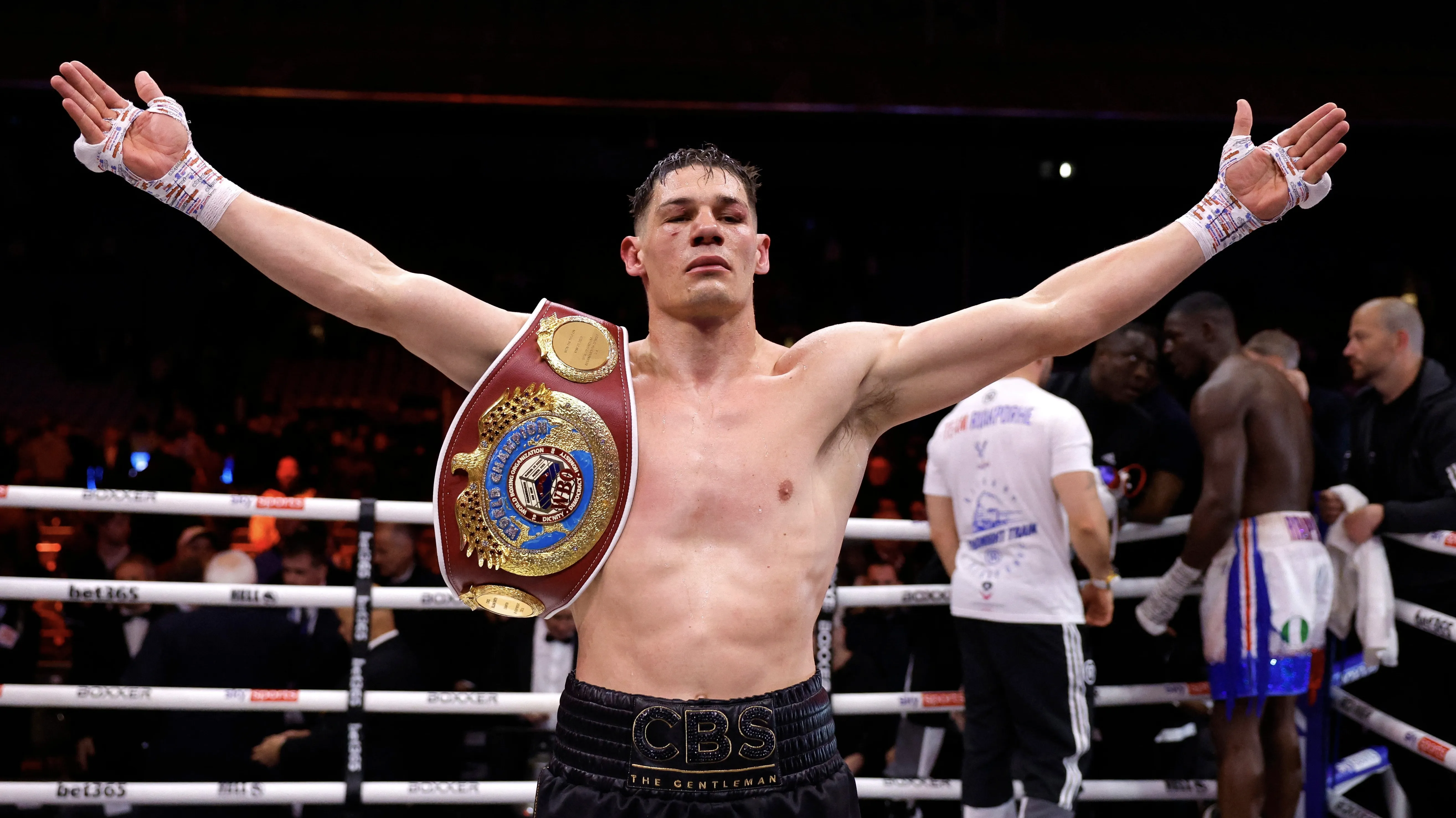 Zuffa Boxing дебютирует в Великобритании: почему ждут огненный бой фото на taspanews.kz от 04 июня 2026 13:38