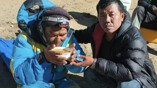Гид провел шесть дней на Эвересте без еды и воды и остался в живых фото на taspanews.kz от 05 июня 2026 09:30