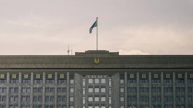 Президента Черногории пригласили посетить Казахстан