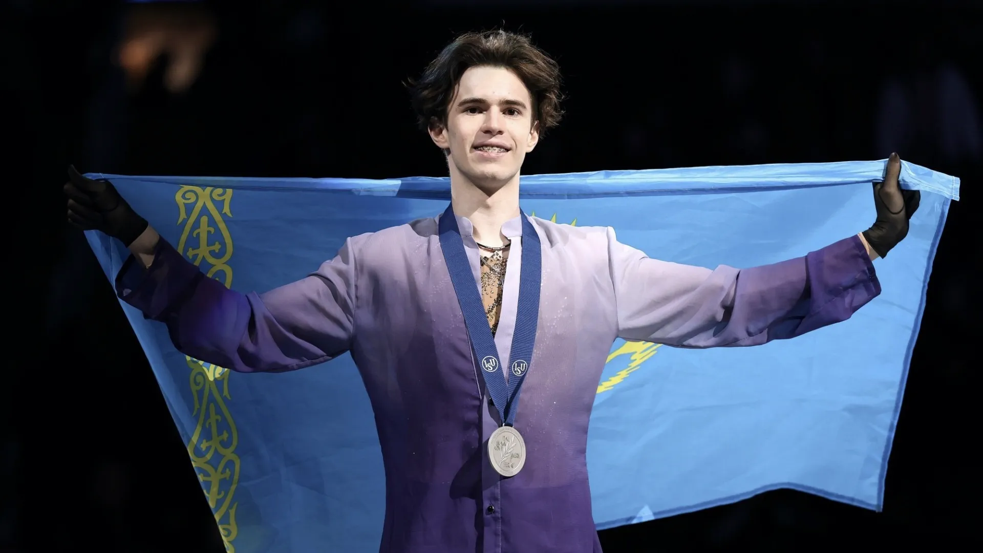 Шайдоров и его команда получили призовые за победу в Олимпиаде фото на taspanews.kz от 18 июня 2026 14:52