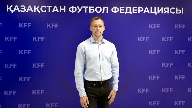 Первый казахстанский арбитр Лиги Европы получил назначение от УЕФА