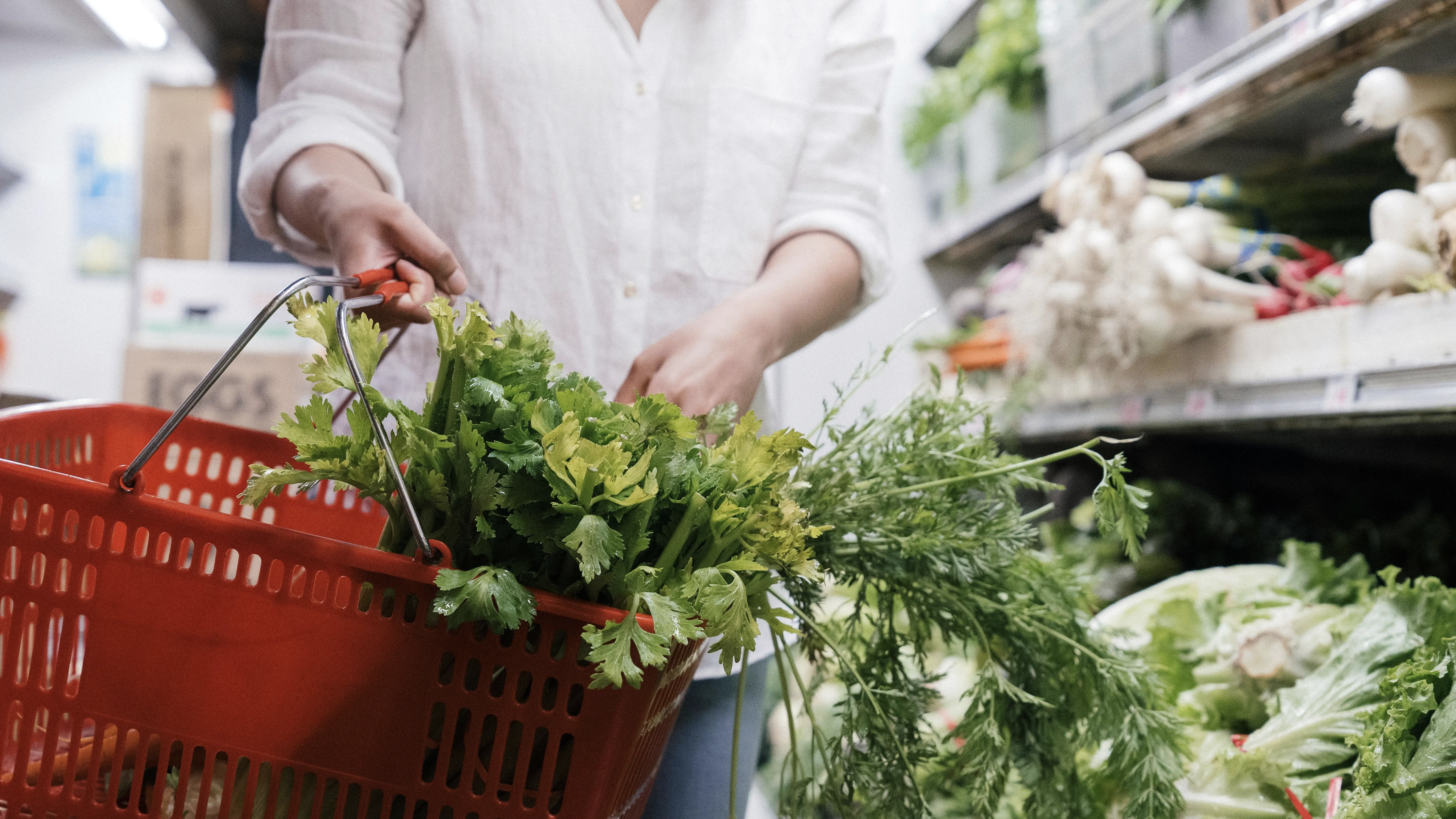 Какие продукты подешевели в Казахстане за месяц? фото на taspanews.kz от 01 июля 2026 13:16