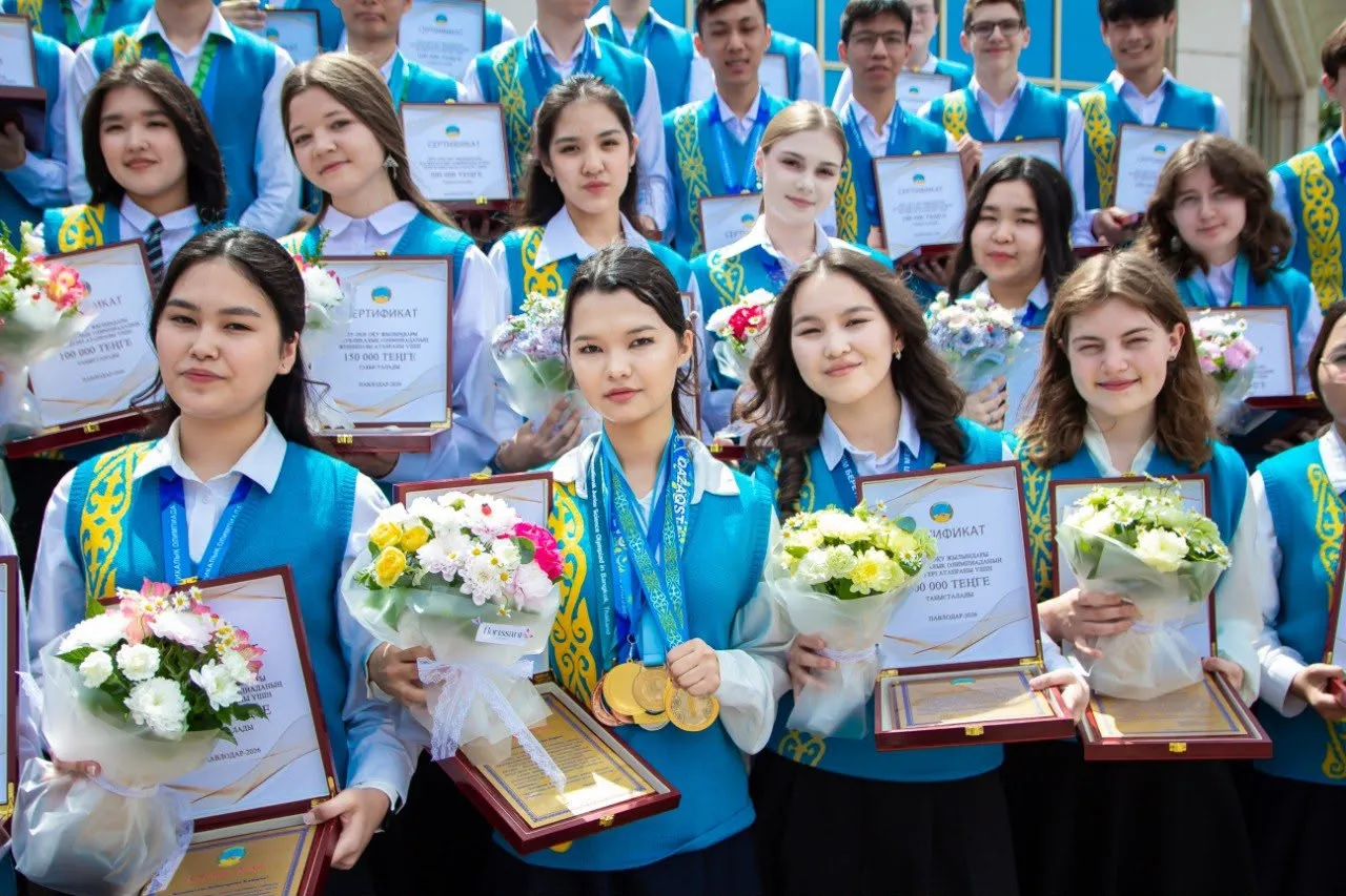 За что дали Гран-при: как ученики Павлодара взяли 140 баллов на ЕНТ