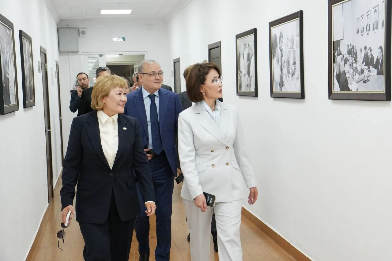 Новые правила подготовки врачей: статус интерна и клиника на 300 коек фото на taspanews.kz от 23 июля 2026 15:08