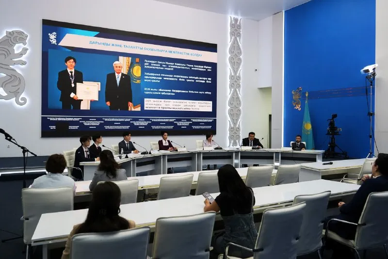 Казахстан стал абсолютным чемпионом Международной физической олимпиады
