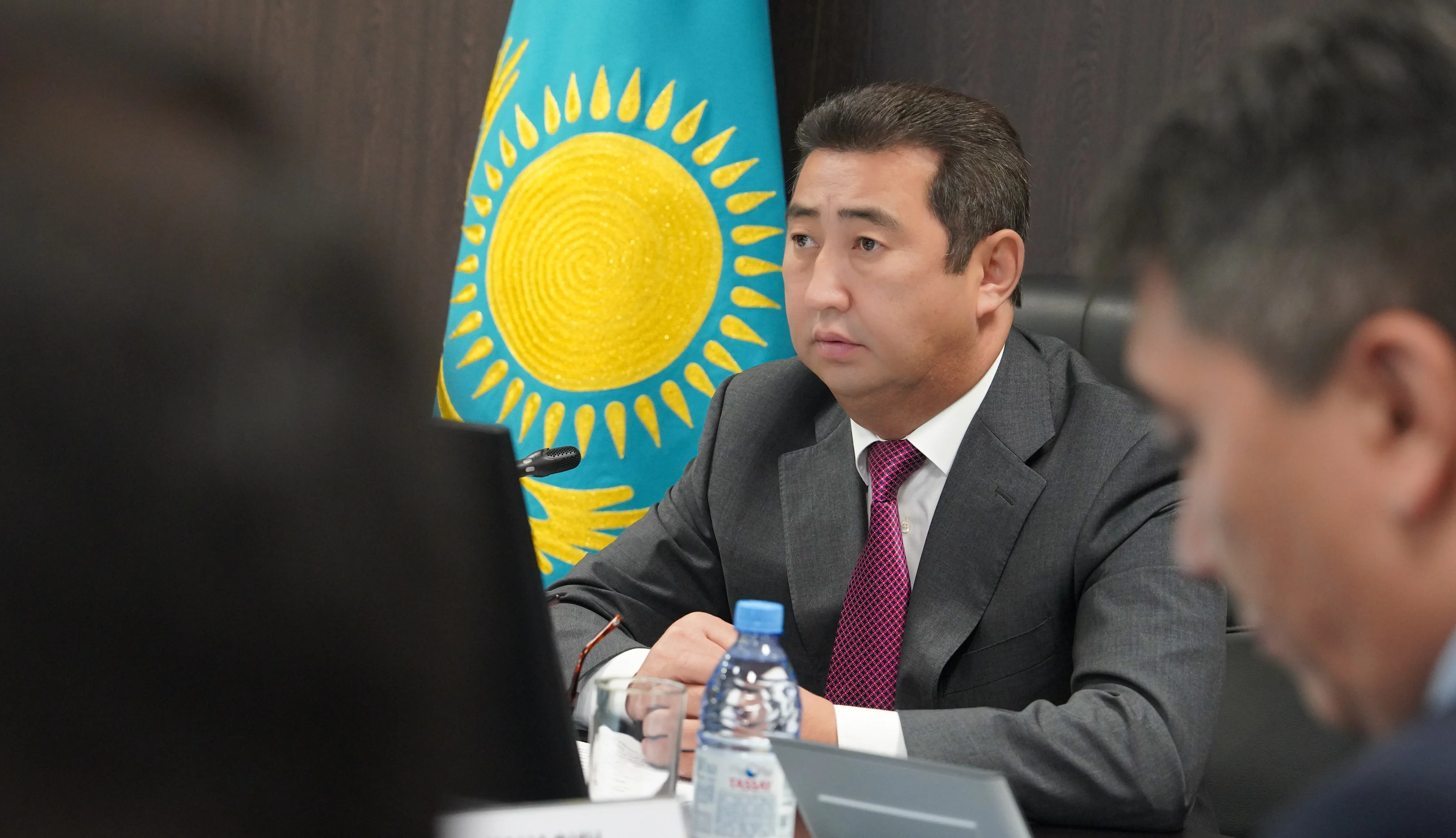 Айдарбек Сапаров поручил ускорить строительство 1298 ветпунктов в регионах