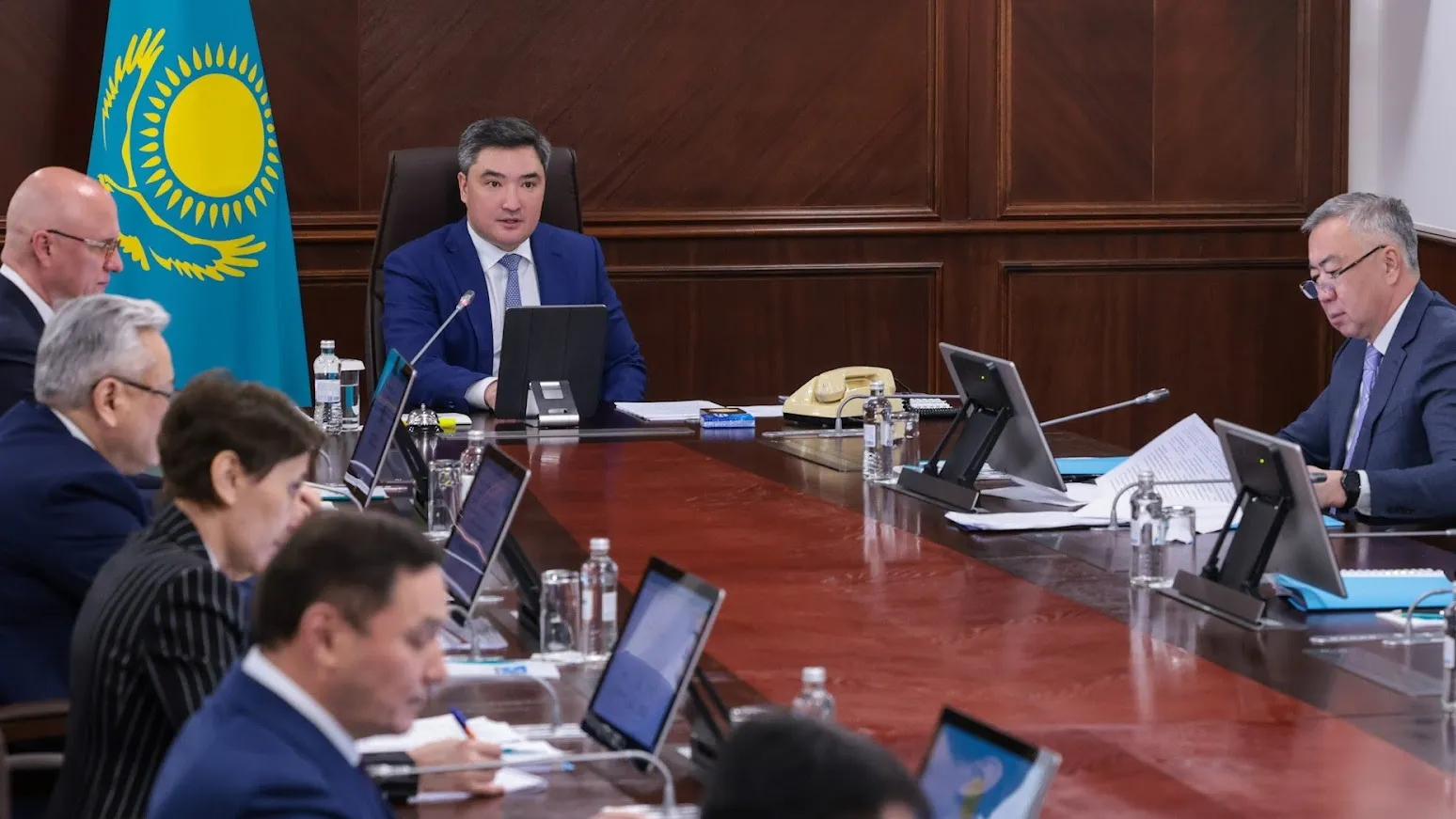 Министр туризма Казахстана анонсировал новую визовую программу 'Neo Nomad Visa', нацеленную на упрощение процедур и привлечение иностранцев фото на taspanews.kz от 14 мая 2024 12:19