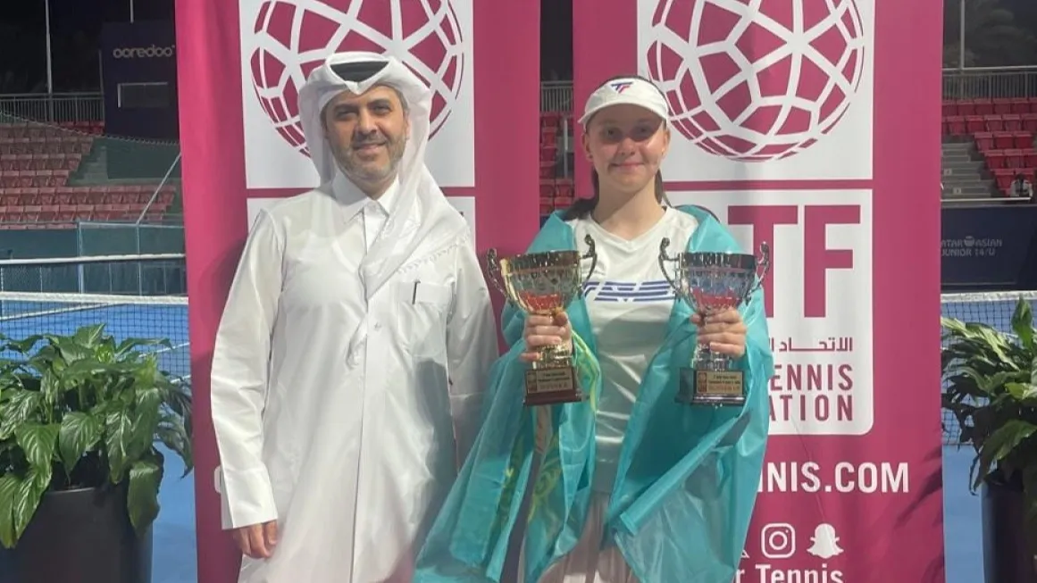 Полина Сушкова из Казахстана достигла финала на международном теннисном турнире Qatar Asian Junior Tournament, а также первое место в парной игре. фото на taspanews.kz от 15 мая 2024 15:54